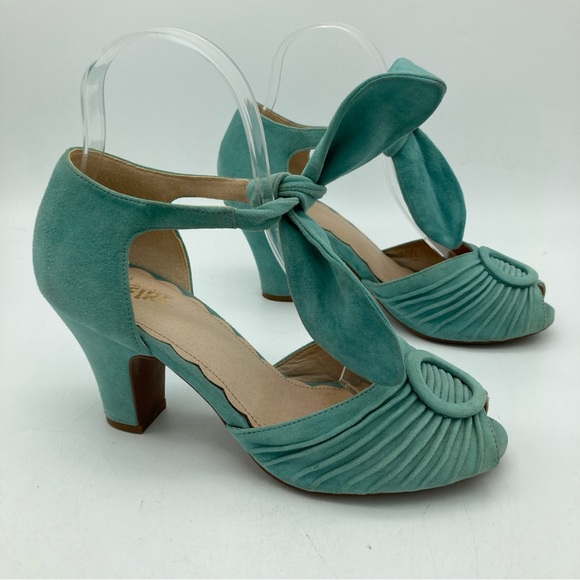 Miss L Fire Loretta Suede Peep Toe Ankle Tie Heels - Picture 4 of 11